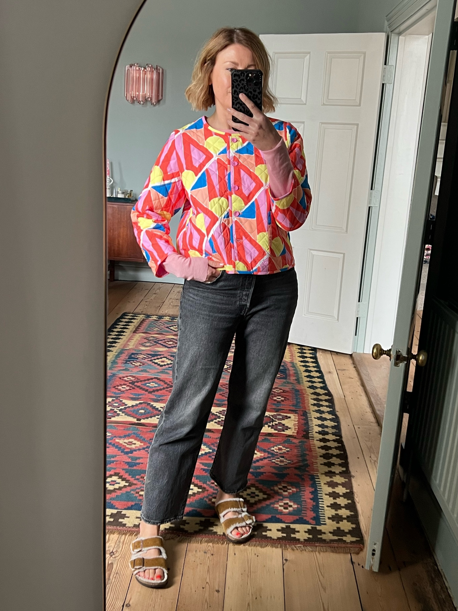 7 days of spring outfits day 3!

Quilted jacket, bright colours, ribcage jeans, cosy birkenstocks 



#LTKeurope #LTKSeasonal #LTKunder100