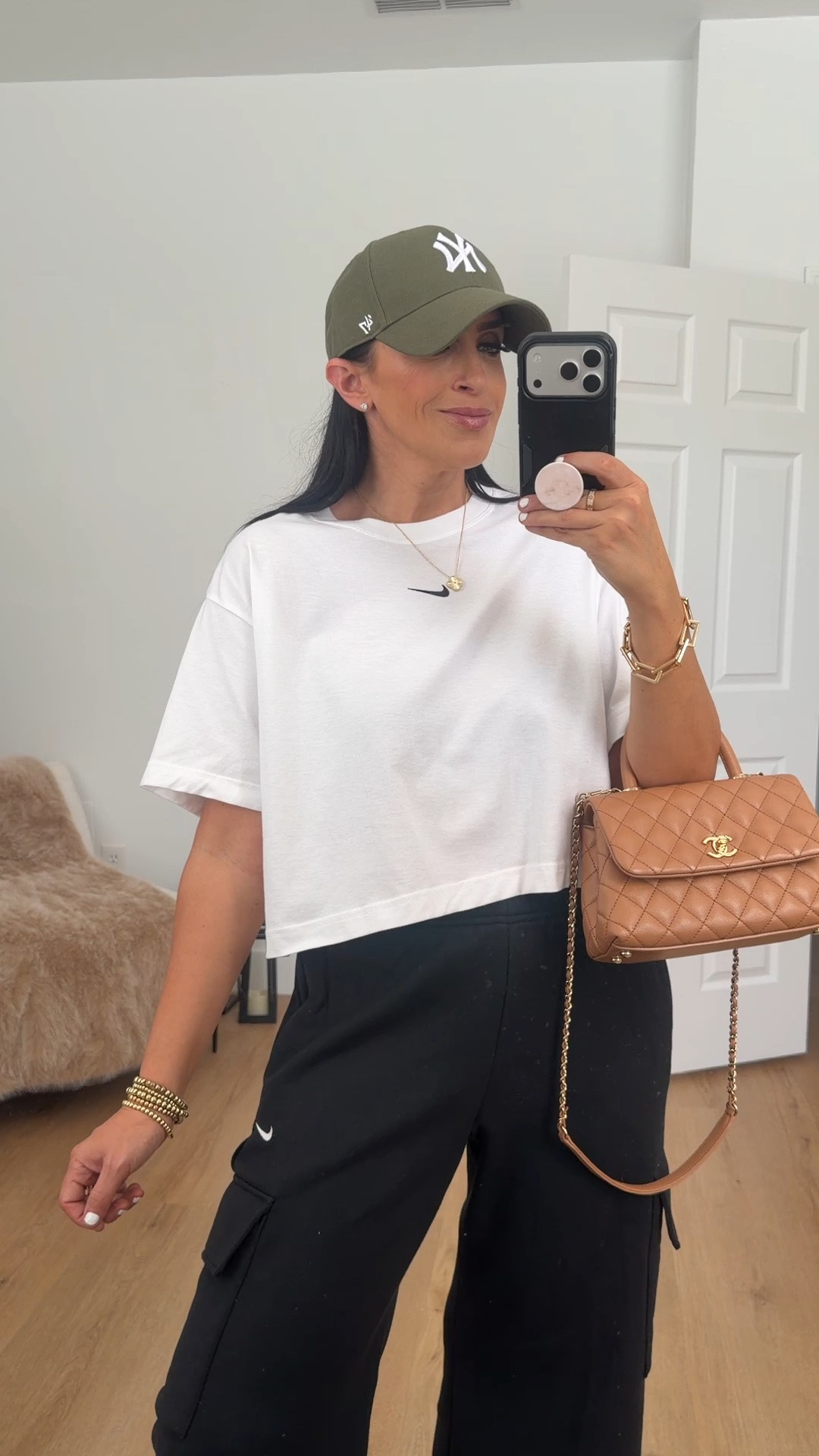 Nike cropped t shirt now 20% off