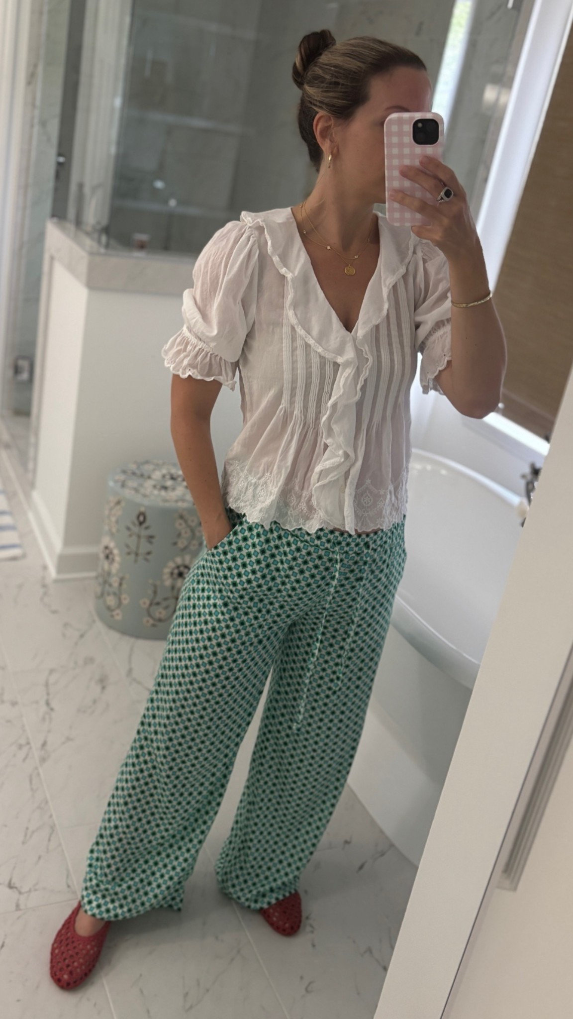 Have been wearing this top multiple times a week - in an xs ✨ Pants are old but linked similar!

#LTKootd #LTKBump #LTKWorkwear