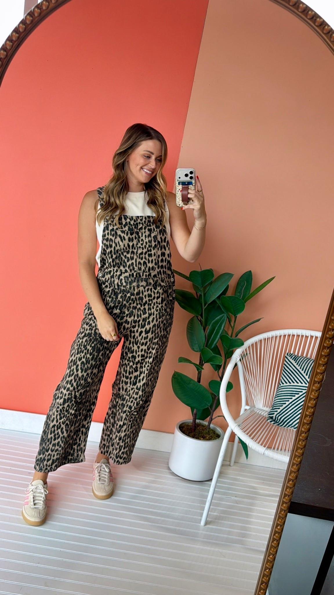 Medium tank
Large overalls
Code: KIMJENSEN for a discount