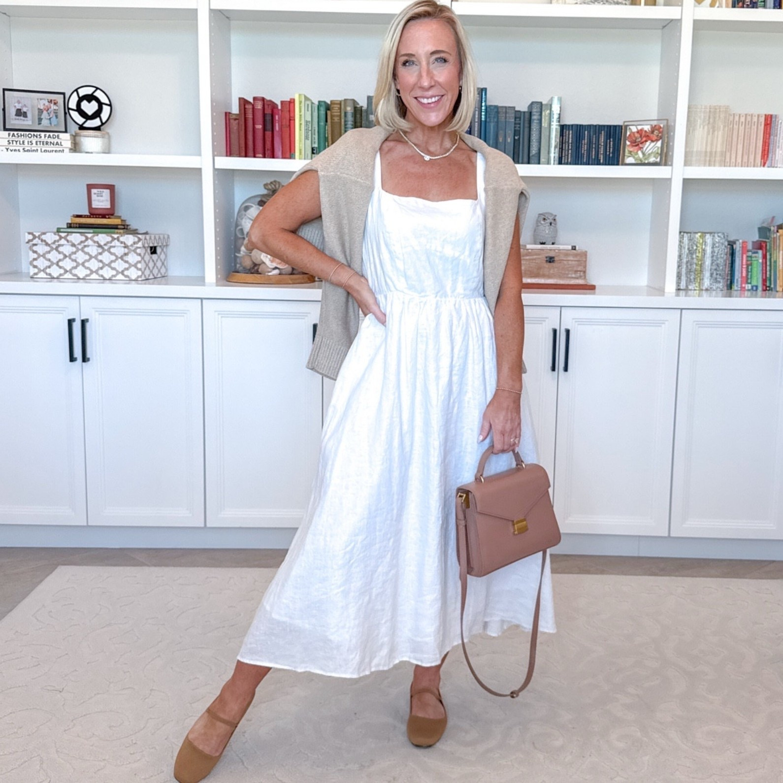 Quince - denim & dresses (pieces I loved so much, I re-ordered!) * 100% Organic Cotton Cropped Cardigan - size Small. Color: Cement Marl. 100% European Linen Fit & Flare Midi Dress - Size: Small (needs an XS). Color: White (11 colors). * Italian Leather Top Handle Crossbody Satchel - Color: Cappuccino. (On final sale!) #quincepartner @quince

 

 