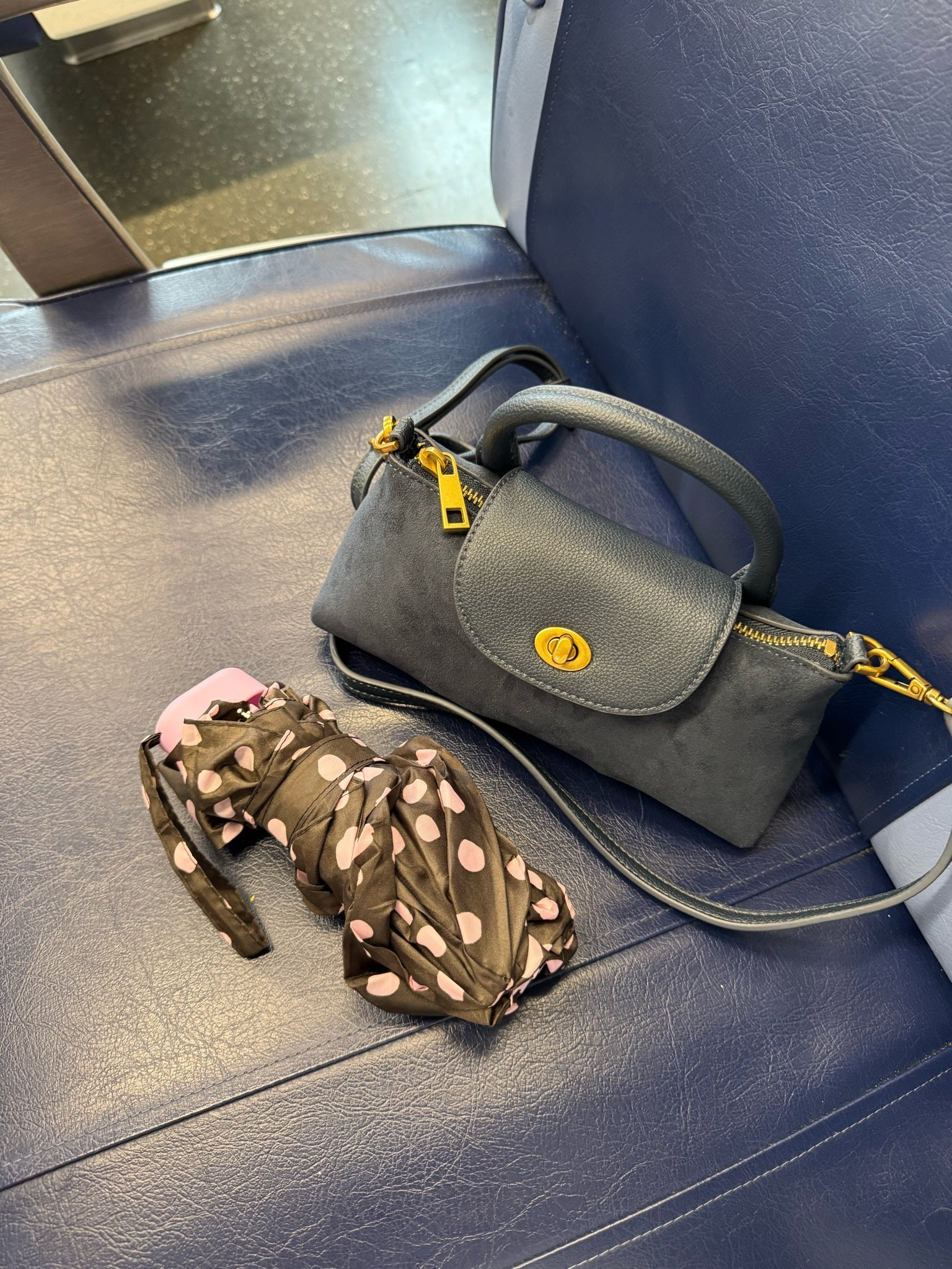 the cutest fall bag! mini but holds so much!

#LTKootd