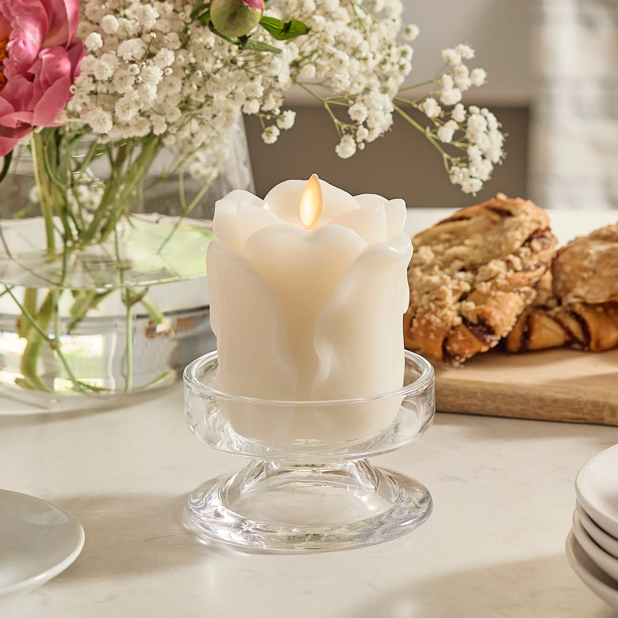 Snow White Flameless Candle Rose Bud | Luminara