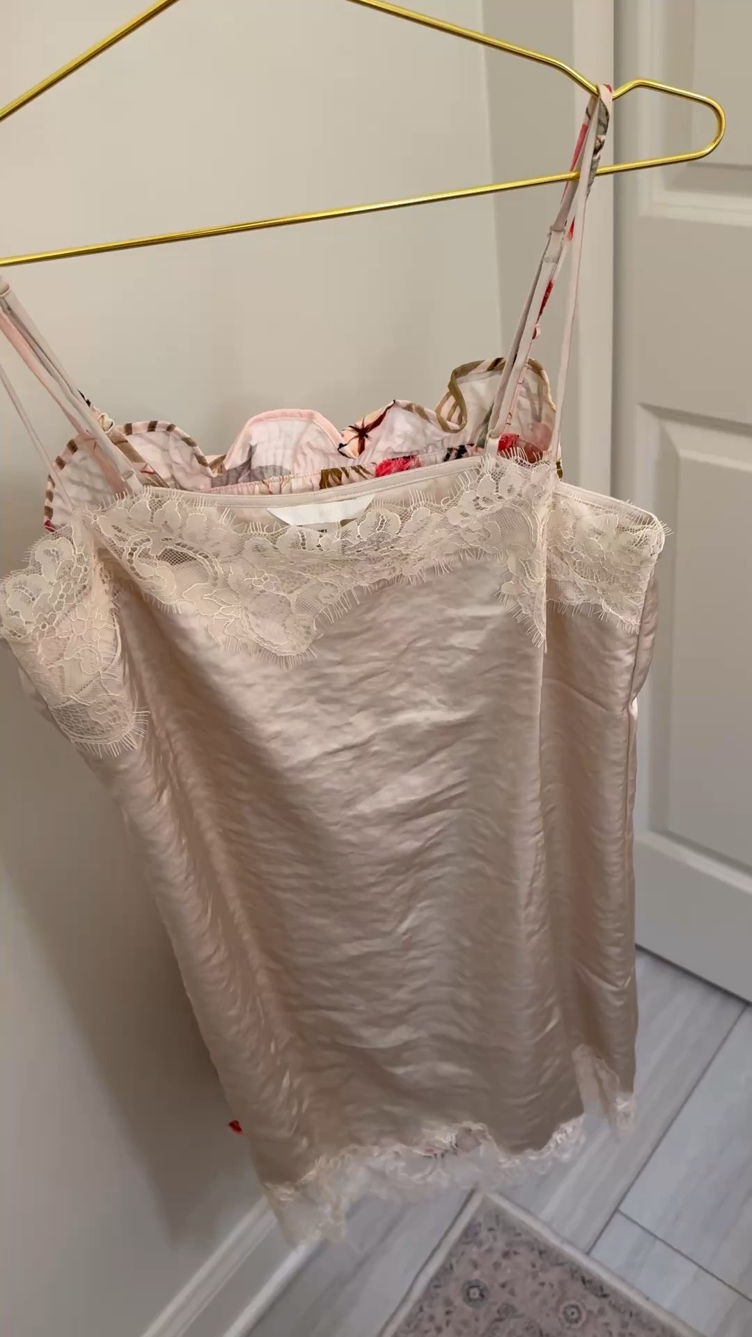 Summer dresses up to 25% off. Size small in both spring break beach vacation resort wear date night 

#LTKSpringSale #LTKSaleAlert #LTKTravel