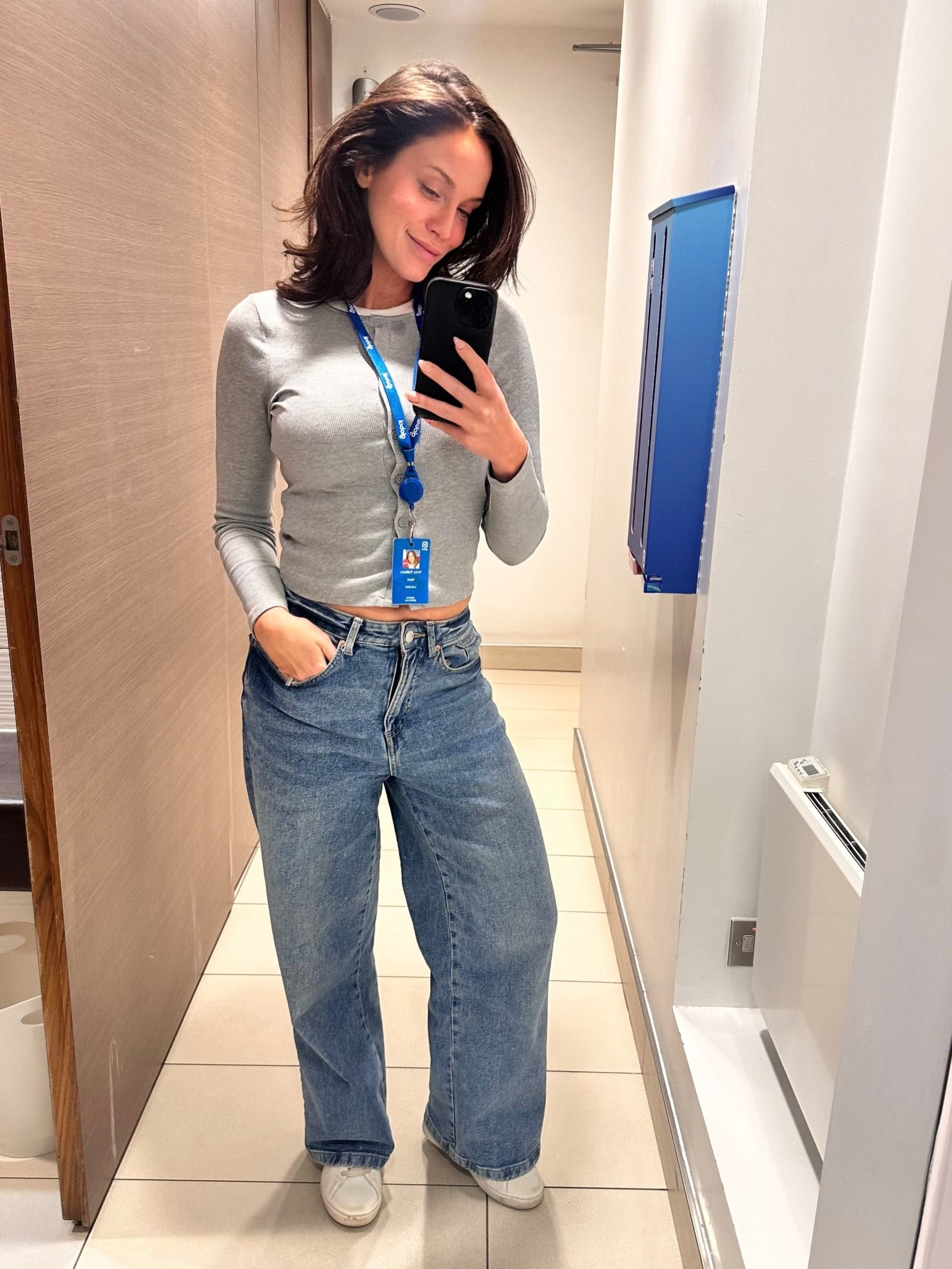 Slouchy fit Wide leg jeans and grey ribbed cardigan. 

#LTKworkwear #LTKuk