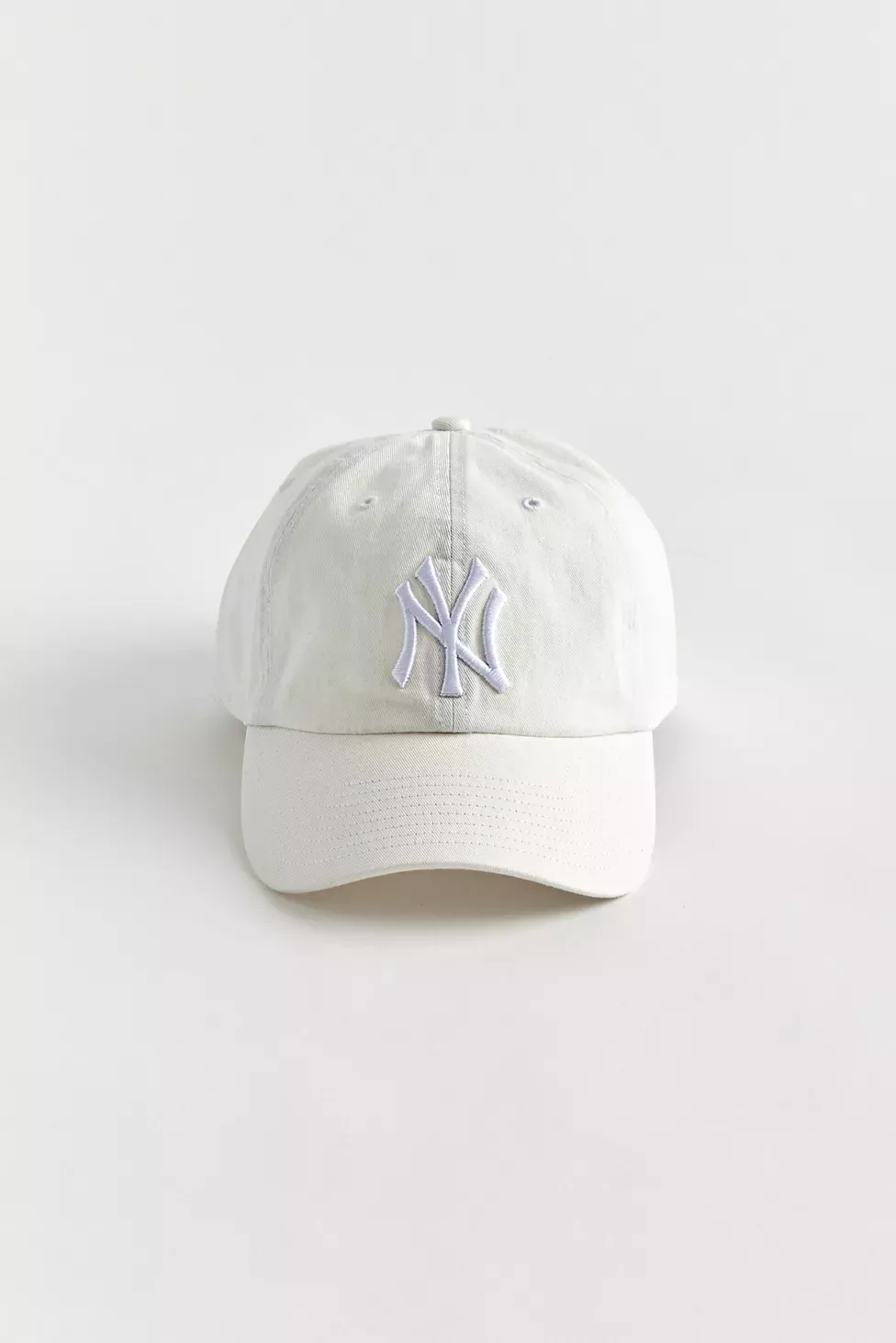 47 New York Yankees MLB Classic Baseball Hat in White at Urban Outfitters