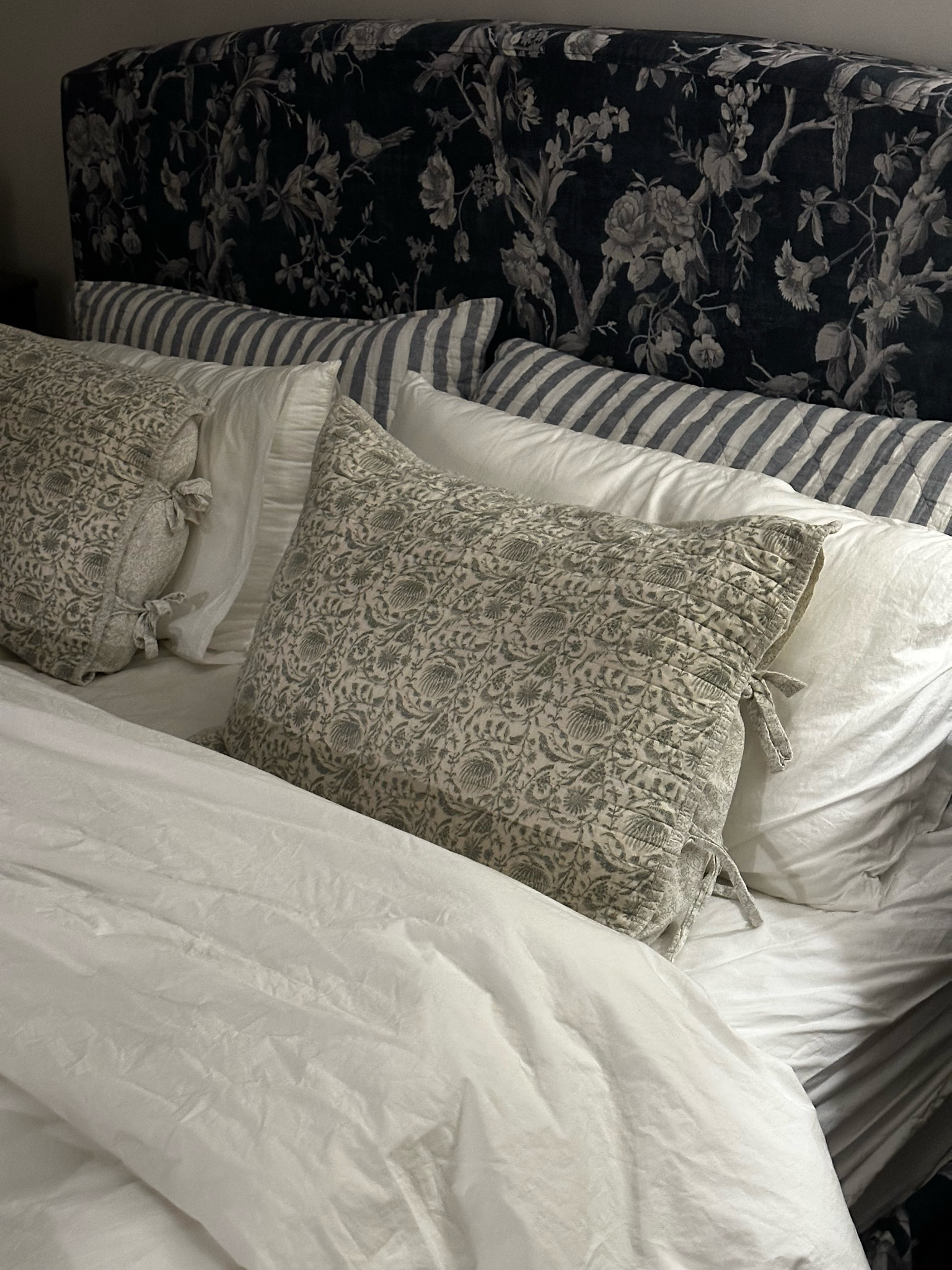 Bed & bedding linked 

#LTKHome #LTKSaleAlert #LTKWatchNow