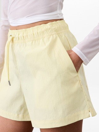 Midday Mid Rise Short | Athleta