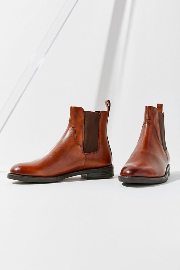 Vagabond Shoemakers Amina Leather Chelsea Boot | Urban Outfitters (US and RoW)