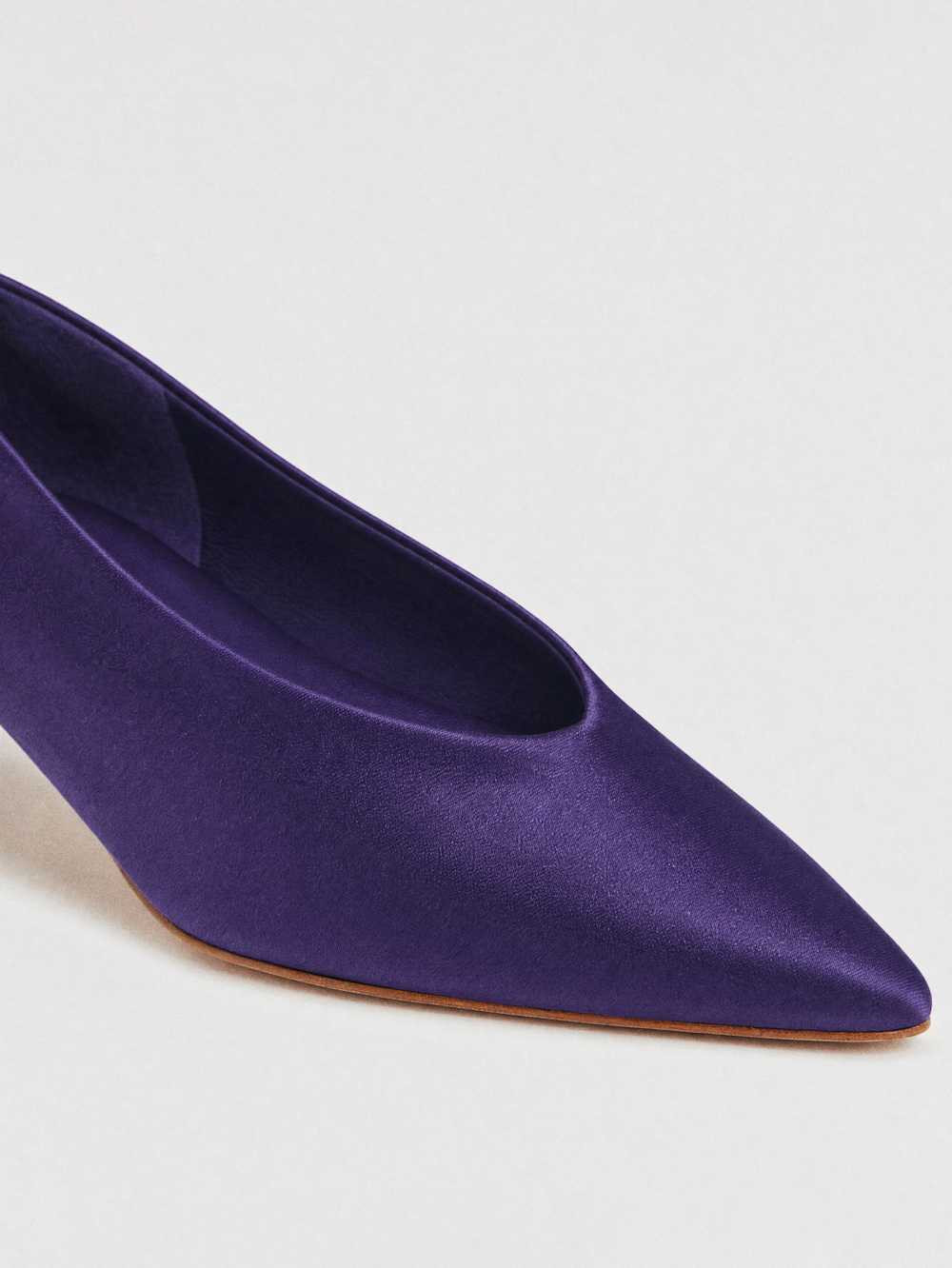 Calista Kitten Heel Pump | Reformation (Global)