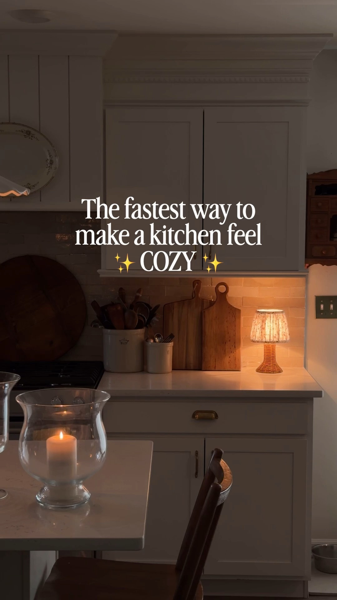 Adding a lamp is one of the easiest ways to make a kitchen feel warm, cozy, and inviting. Soft lighting creates that collected home feel that overhead lights just can’t replicate.

#LTKHome