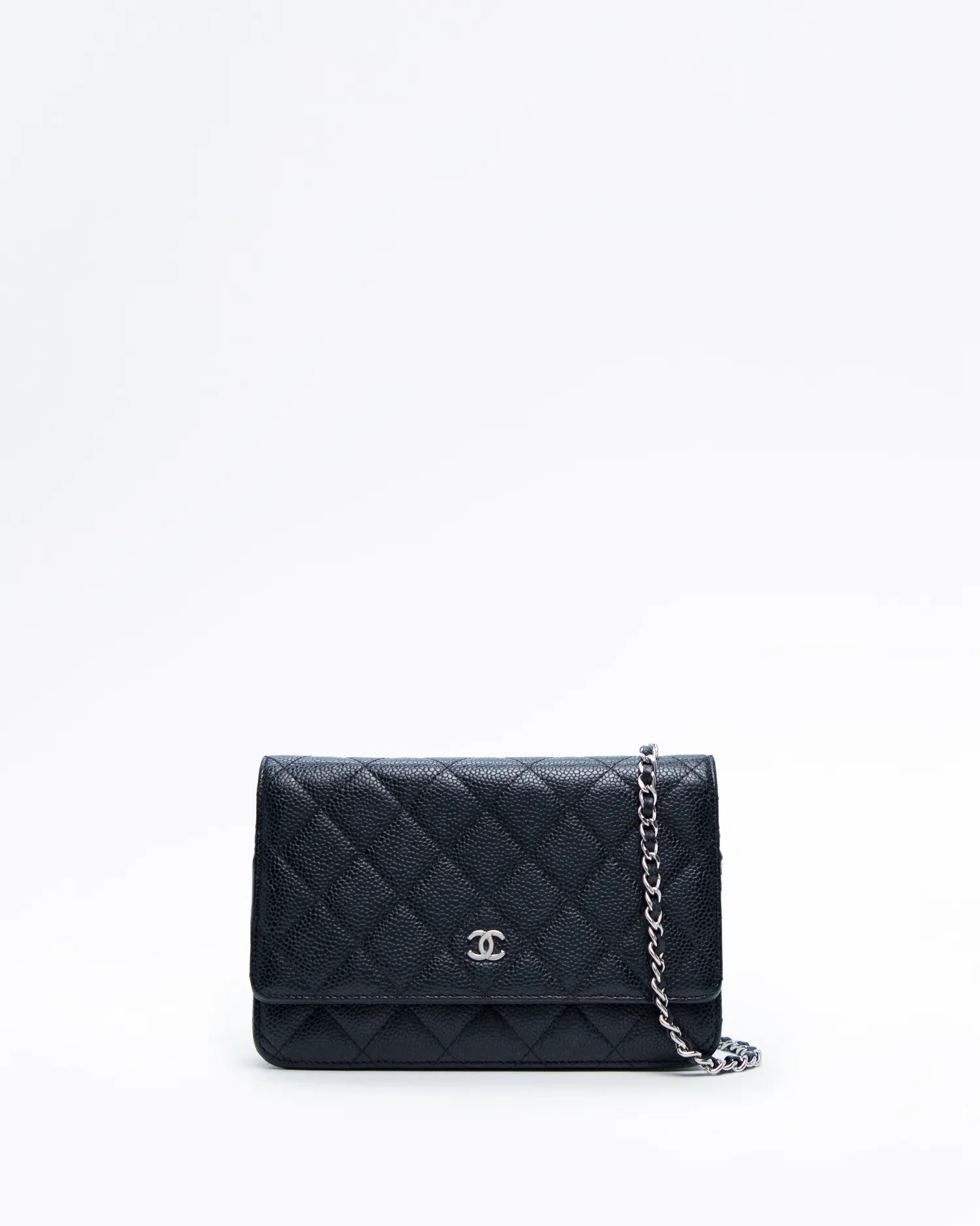 Caviar Quilted Wallet on a Chain | Vivrelle
