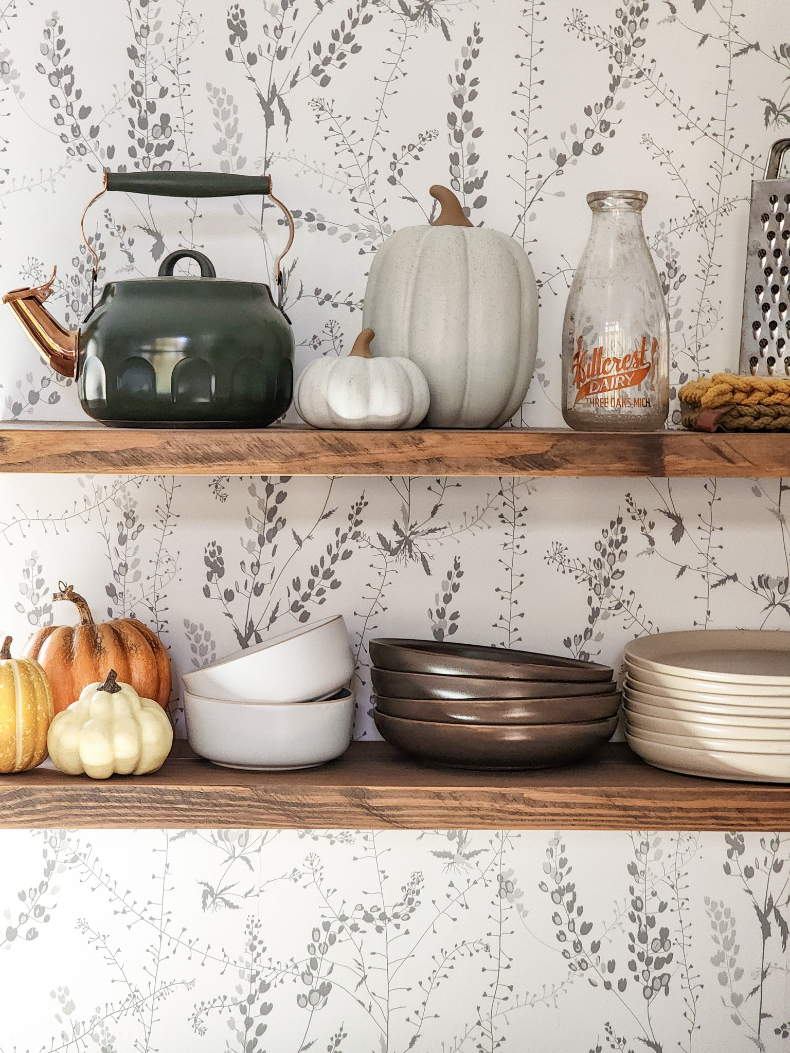 As the fall decor clearing makes its way through our house, next up is our kitchen which primary consisted of adding pumpkins of different colors, sizes, and textures.

I did replace our chipped pasta bowls with brown Better Home and Garden ones from Walmart and added a beautiful dark green and copper kettle from Hearth and Hand with Magnolia from Target to the everyday mix. 

#LTKFindsUnder50 #LTKSeasonal #LTKHome