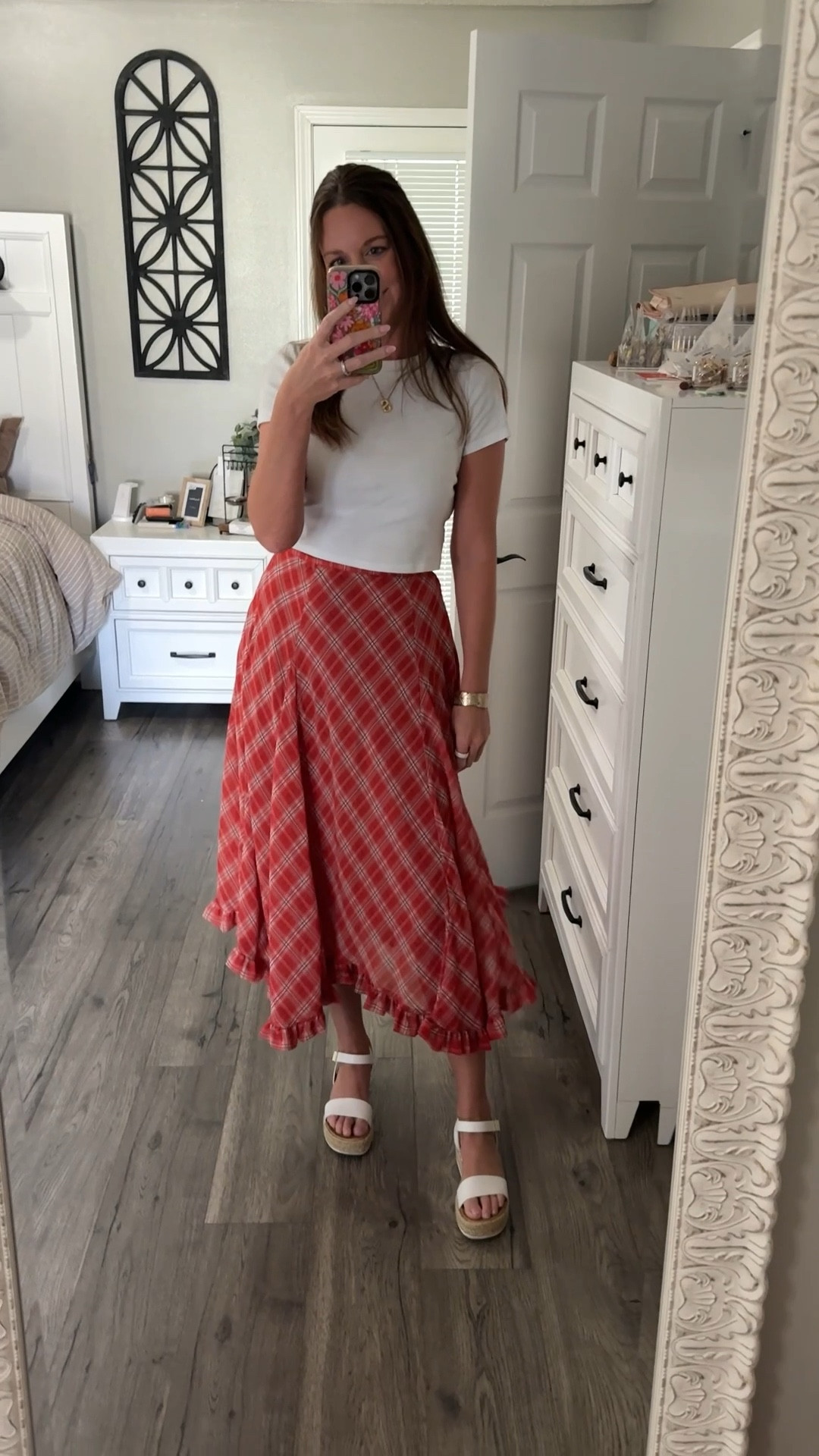 Skirts are a staple that need to be in your closet and this is one of my new favorites! 🤍



#LTKootd #LTKdayinmylife #LTKgrwm