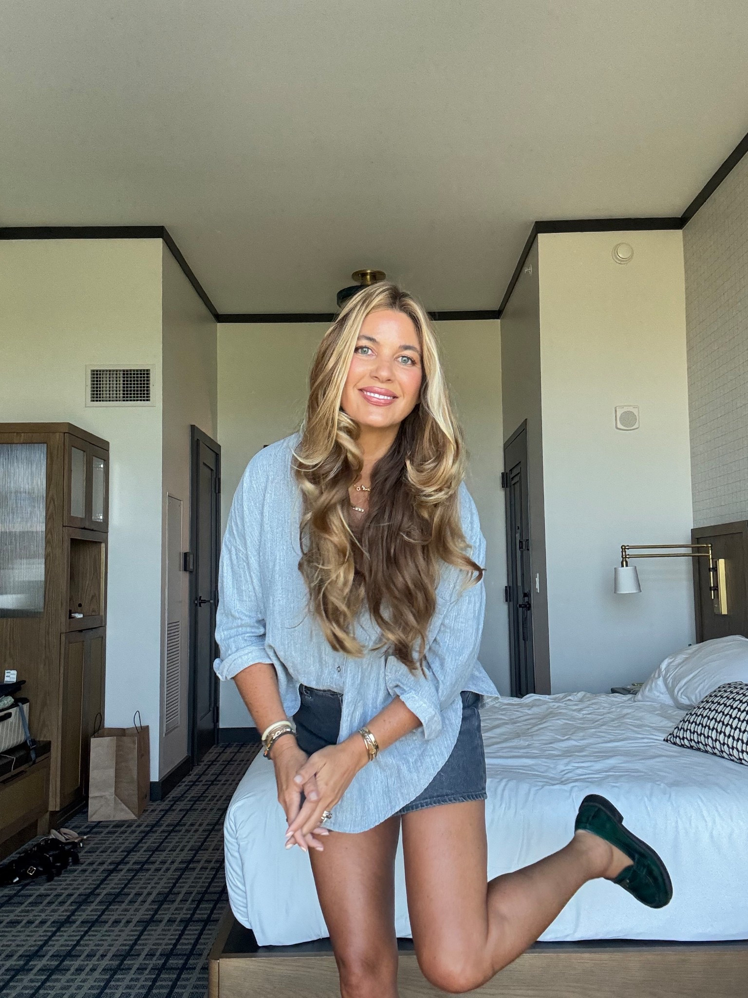 Hi from the LTKCon! Hope this speaks to you, too! 
Shirt: medium
Shoes: TTS
Skirt: 6
Bronzer: golden medium 
Brush: angled blush brush 
Highlight: bronze
Eyes: Roxy 
Highlight palette: 001
Hair: sea glass + t3 hotrollers 
Lip: contour in Teddy
Lipstick: 503
Gloss: Beauty Professor 

#LTKCon #LTKBeauty #LTKFindsUnder50

#LTKCon #LTKShoeCrush #LTKStyleTip