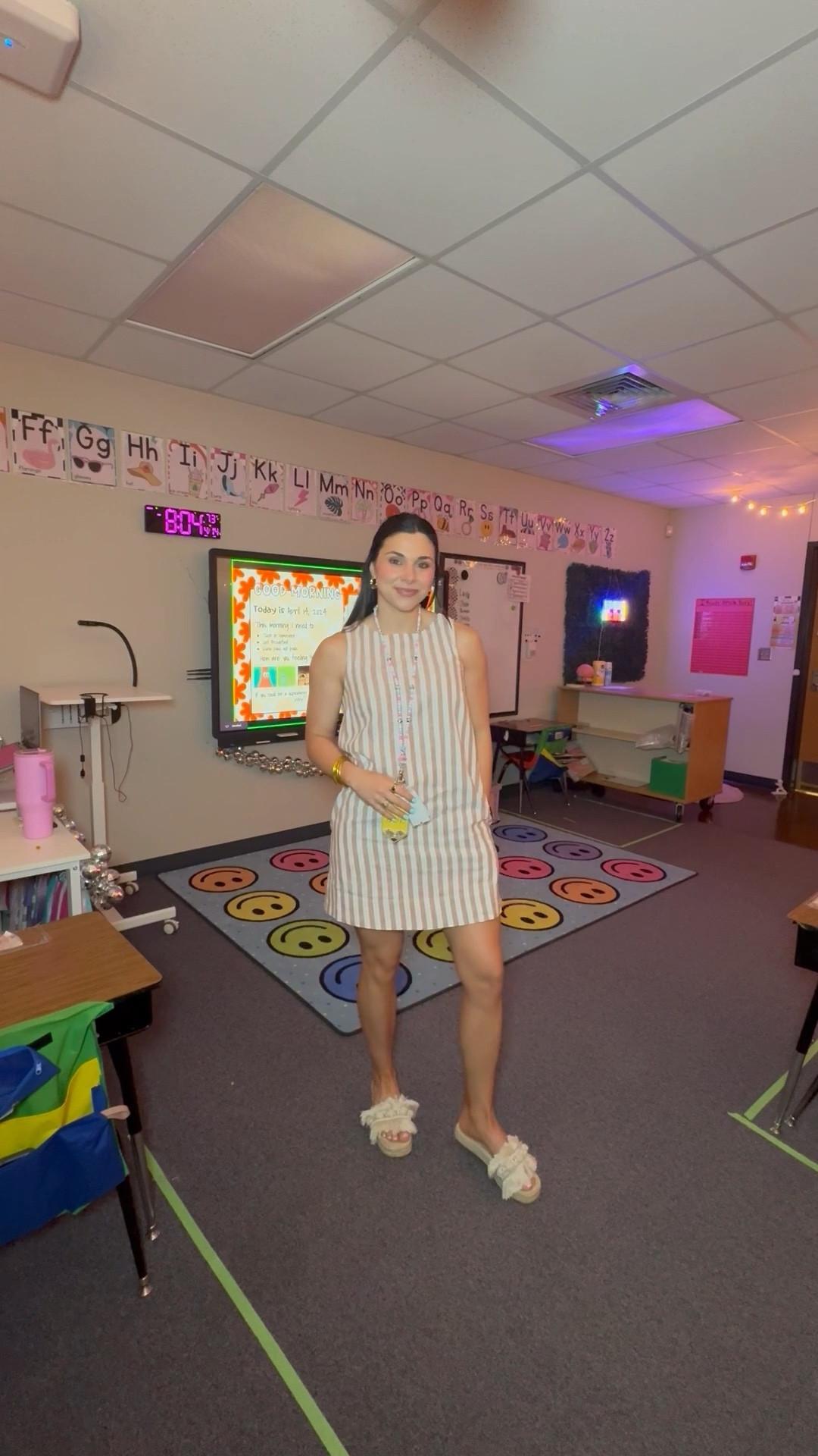 Ready to inspire minds and make Monday magic happen! ✨📚 

#OOTD #MotivationMonday #TeacherStyle

#LTKFindsUnder50 #LTKBeauty #LTKWorkwear