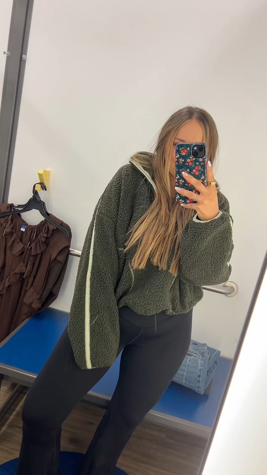 The perfect pullover from Old Navy 🤩 

#LTKMidsize #LTKSeasonal