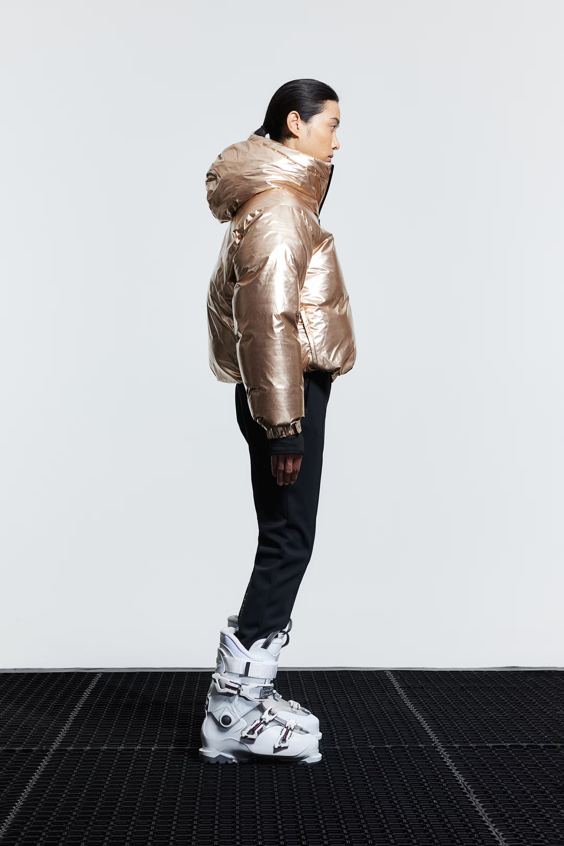 Down puffer ski jacket in ThermoMove™ - Bronze-coloured - Ladies | H&M GB | H&M (UK, MY, IN, SG, PH, TW, HK)