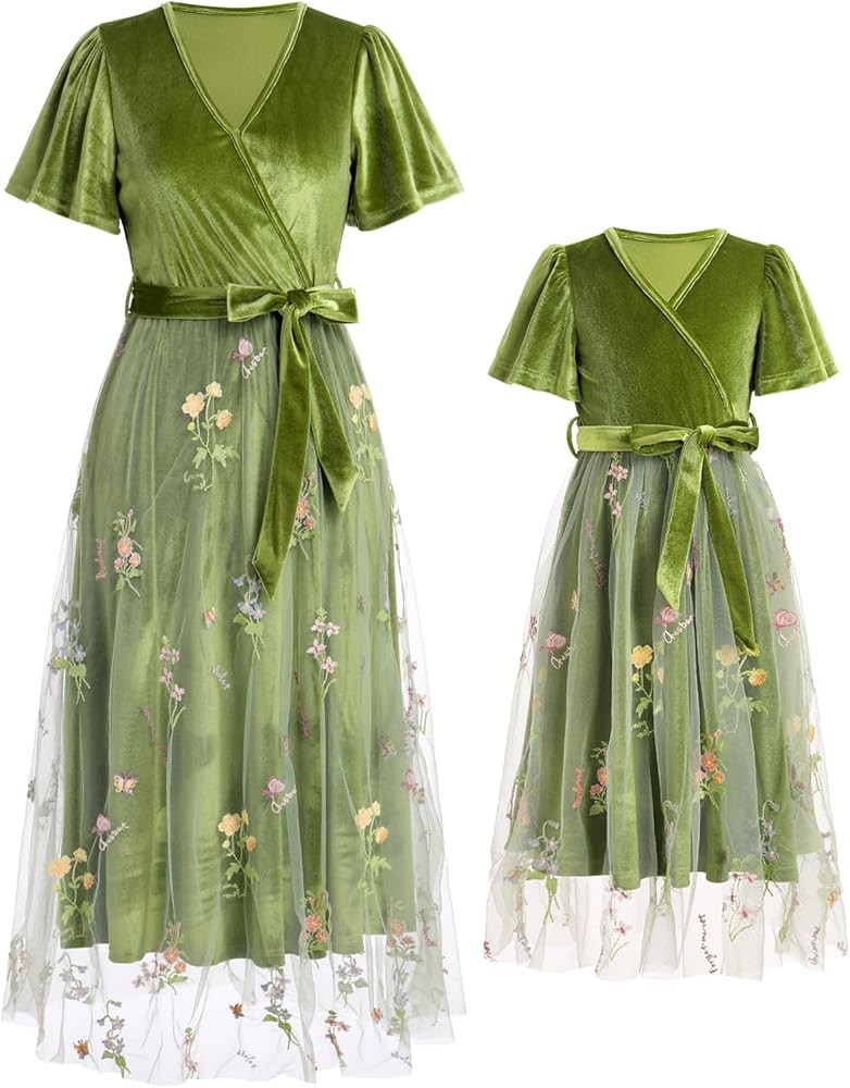 AWIBMK Mommy and Me Matching Dresses Short Sleeve Velvet Embroidered Flowers Prom Gown Party Chri... | Amazon (US)