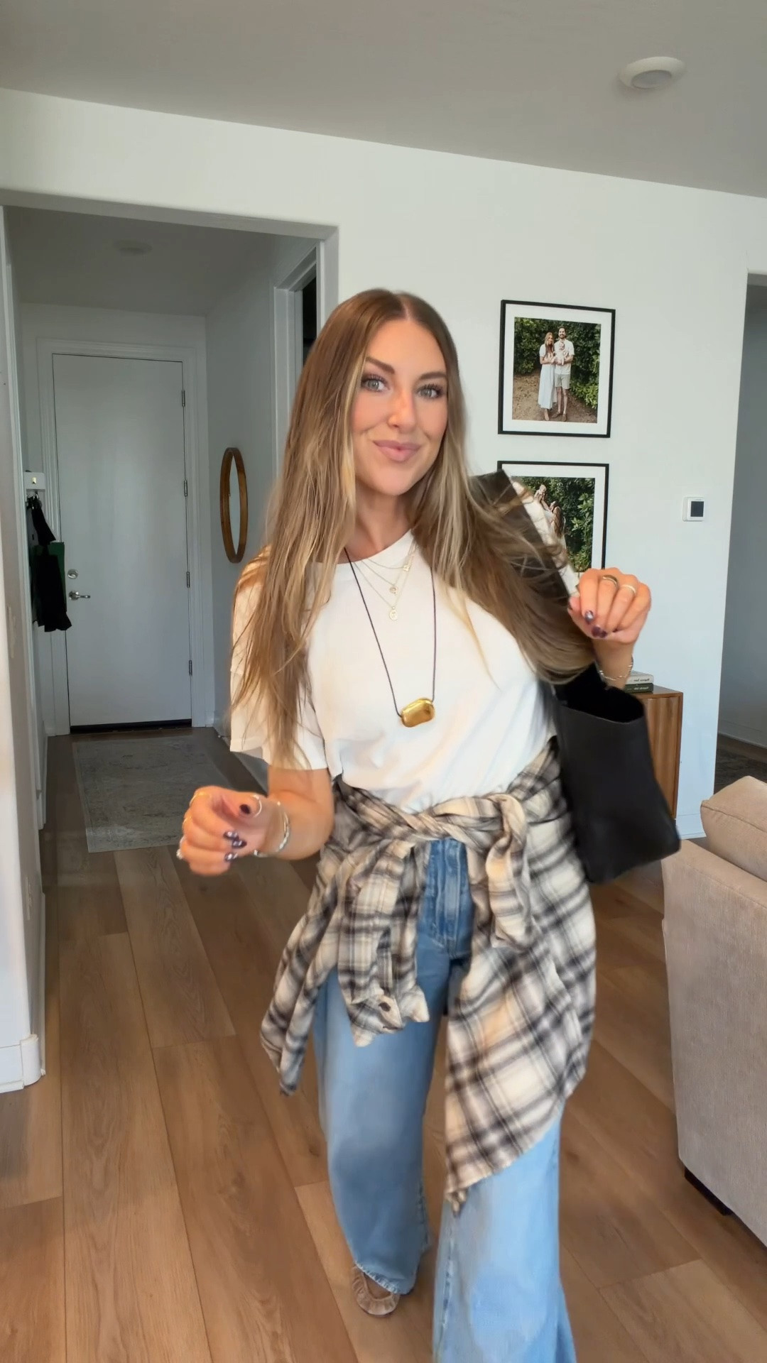 Today’s comfy outfit! Wearing a 27 in the jeans