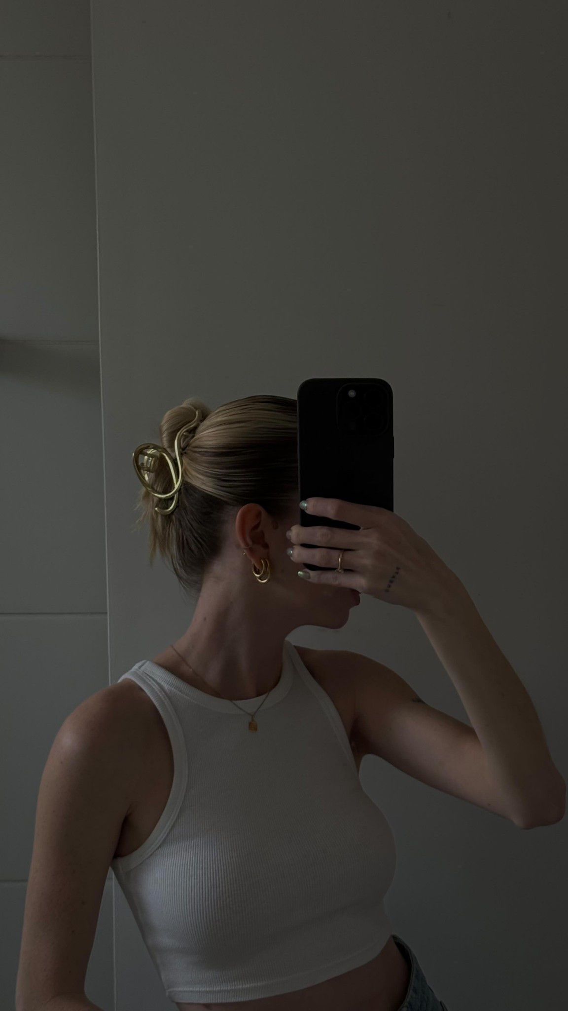 hair wash day 🫱🏻‍🫲🏼 sleek hair _____ w/ @acaciisnaturals 

#sleekponytail #hairstyle #fashion #sleekbun