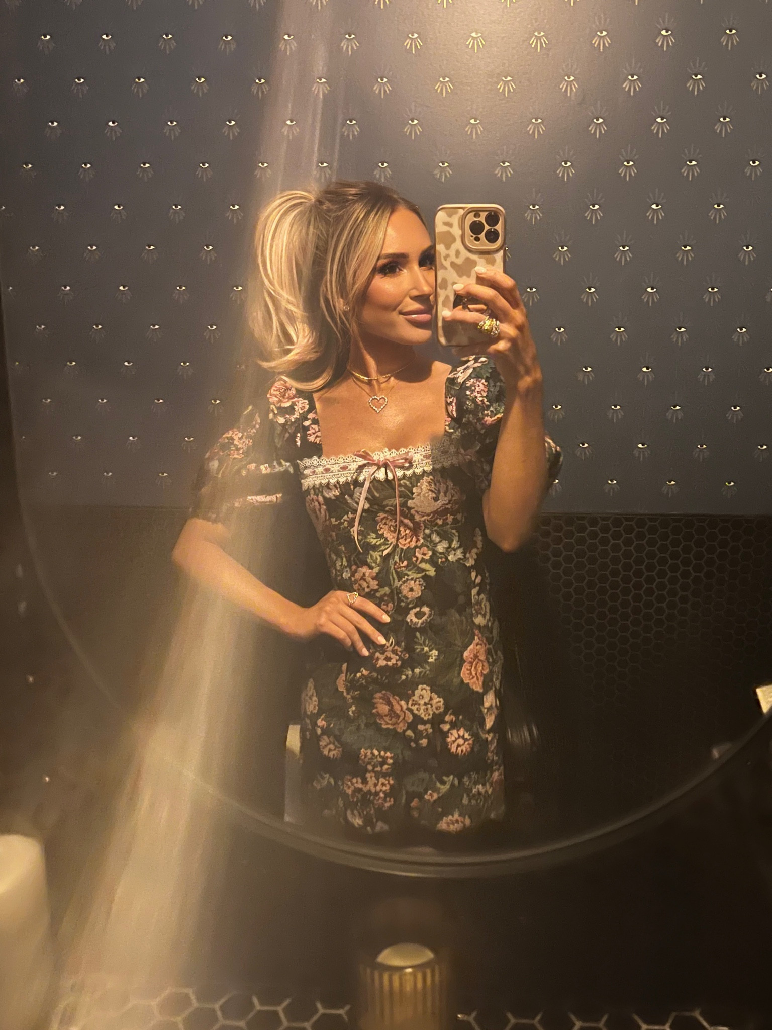 Wearing size 0 (TTS)

Date night outfit dress ootn asos find asos dress mini dress fall outfit


#LTKSeasonal #LTKfindsunder100