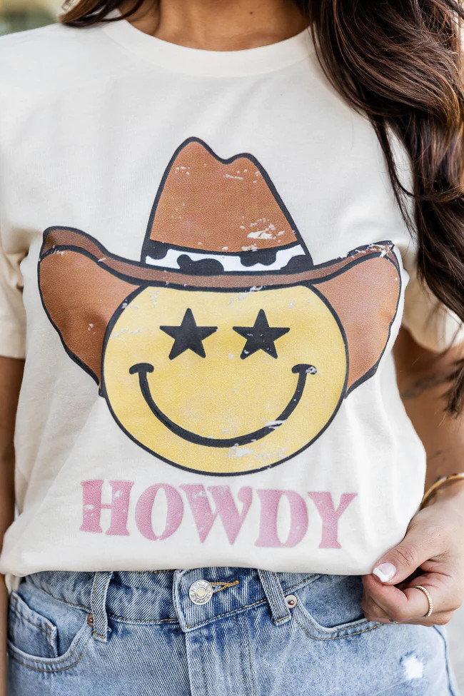 Howdy Smiley Face Soft Cream Graphic Tee | Pink Lily