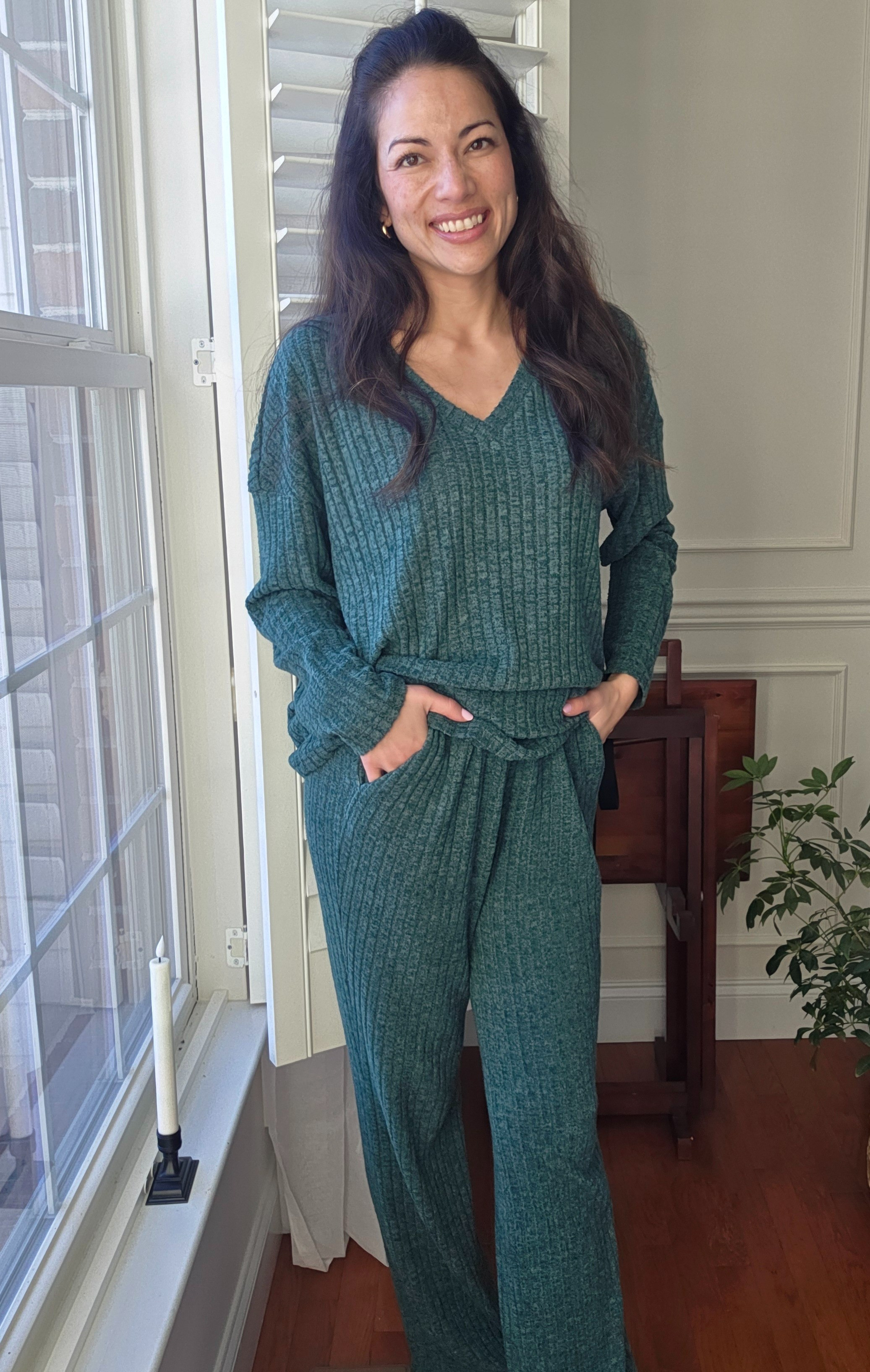 The lounge set of the winter. Treat yourself to these cozy pieces and get through the cold in style. 

#LTKSeasonal #LTKselfcare #LTKmomlife