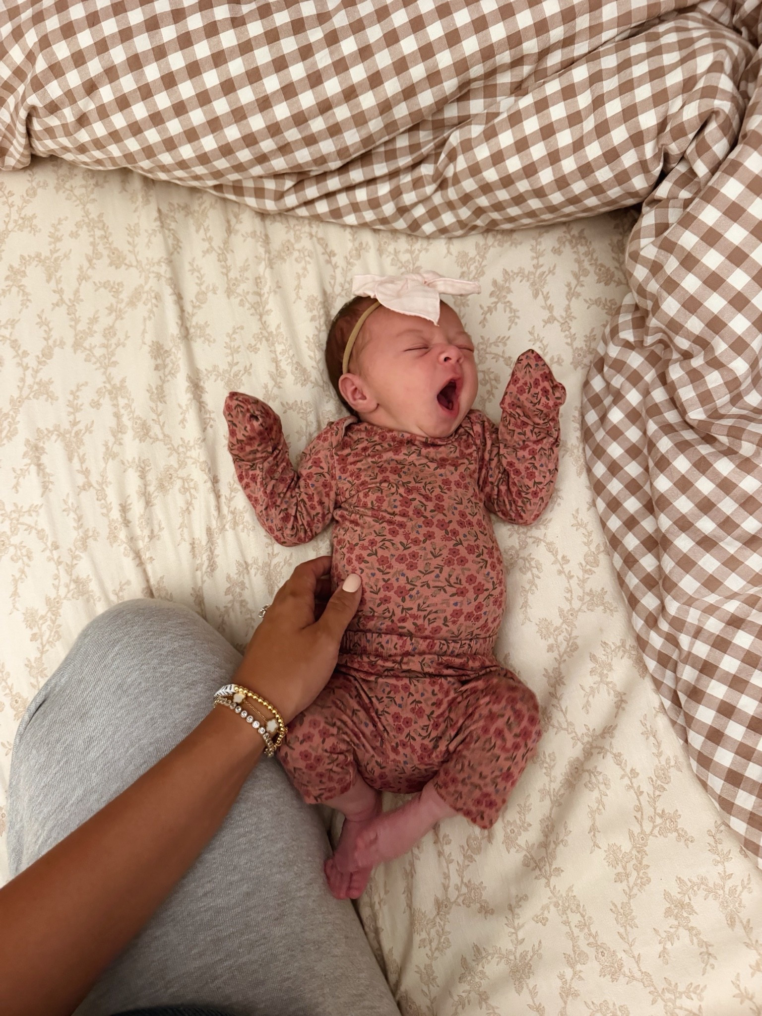 magnolia’s new outfit from Carter’s 🩷

#LTKBaby #LTKBump #LTKKids