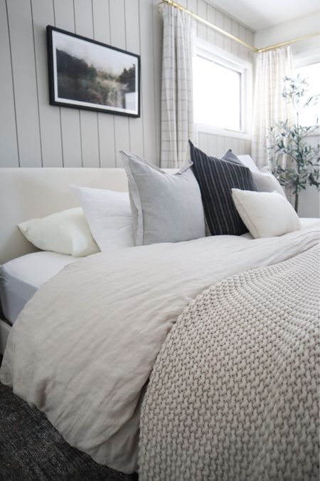 Bedroom decor, cozy bedding, bedroom pillows  

#LTKhome #LTKstyletip #LTKunder100