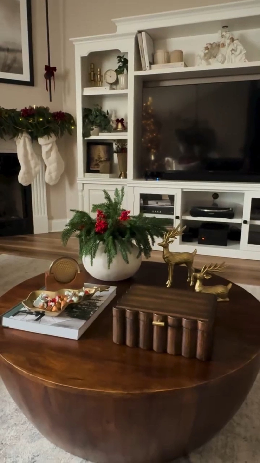 Adding a little sweetness for the season 🍫🎄 Cozy Christmas coffee table decor made simple with a styled tray and seasonal treats. 

I’ve included links to a few of the items here.


#christmasdecor #cozyvibes #homedecor
neutral christmas decor
simple christmas decor cozy home vibes holiday home decor christmas decorating ideas christmas inspiration home styling ideas

#LTKHome #LTKHoliday #LTKSeasonal