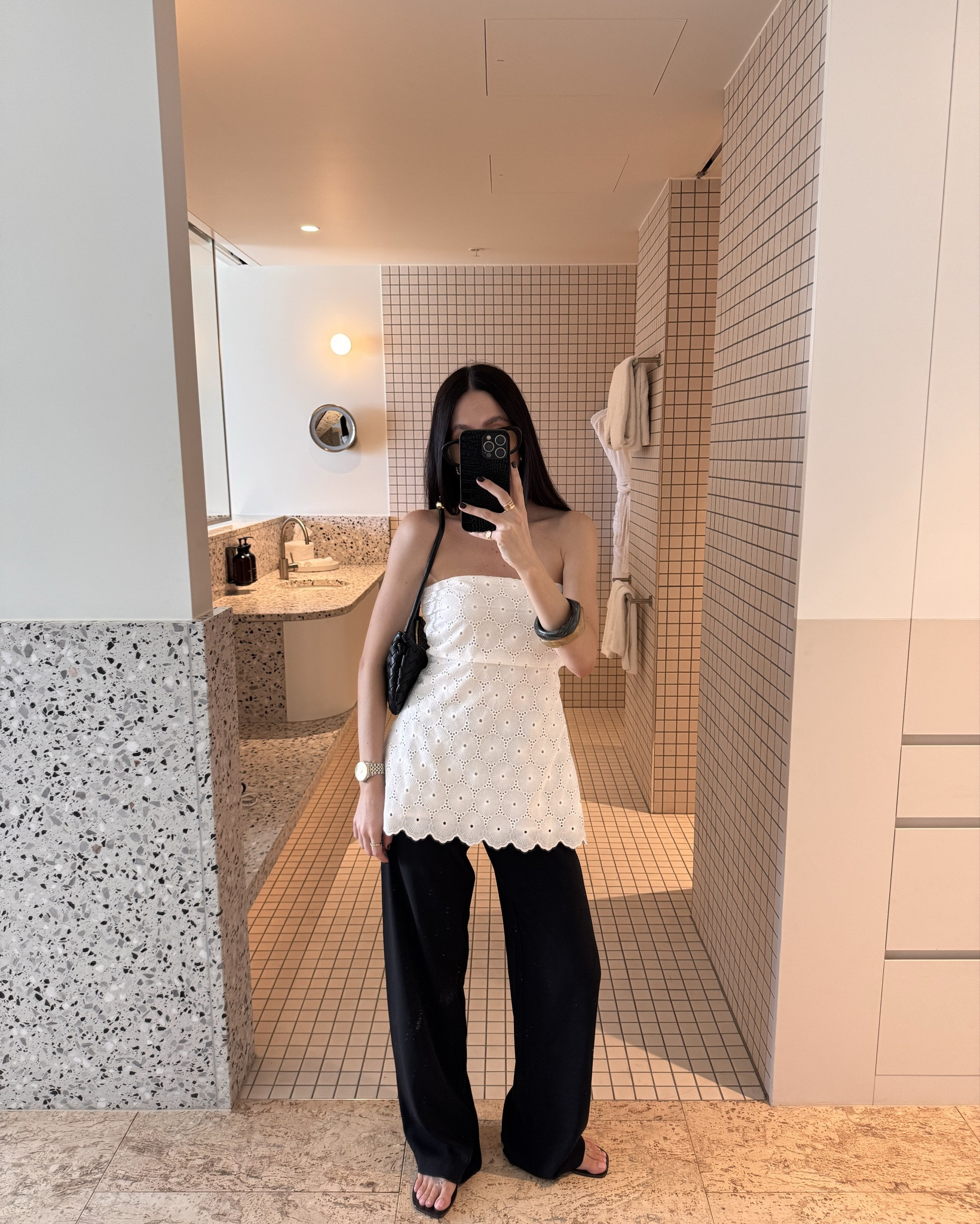 🤍 + 🖤 !!
top — XS
pants — AU4

#LTKaustralia #LTKpetite #LTKstyletip