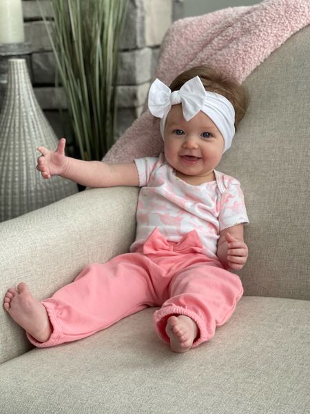 Adorable baby girl outfit! Cute bow, pink dinosaur short sleeve onesie (comes in a pack of 5 different onesies!) and cute pink pants 


Baby, infant, newborn, affordable, every day looks, pink outfit, pink and white, adorable, baby outfit ideas, on sale, toddler

#LTKsalealert #LTKkids #LTKbaby