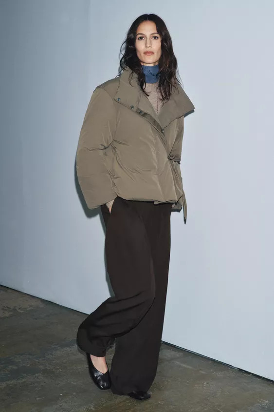 ZW COLLECTION LOOSE-FITTING DARTED TROUSERS | Zara DE