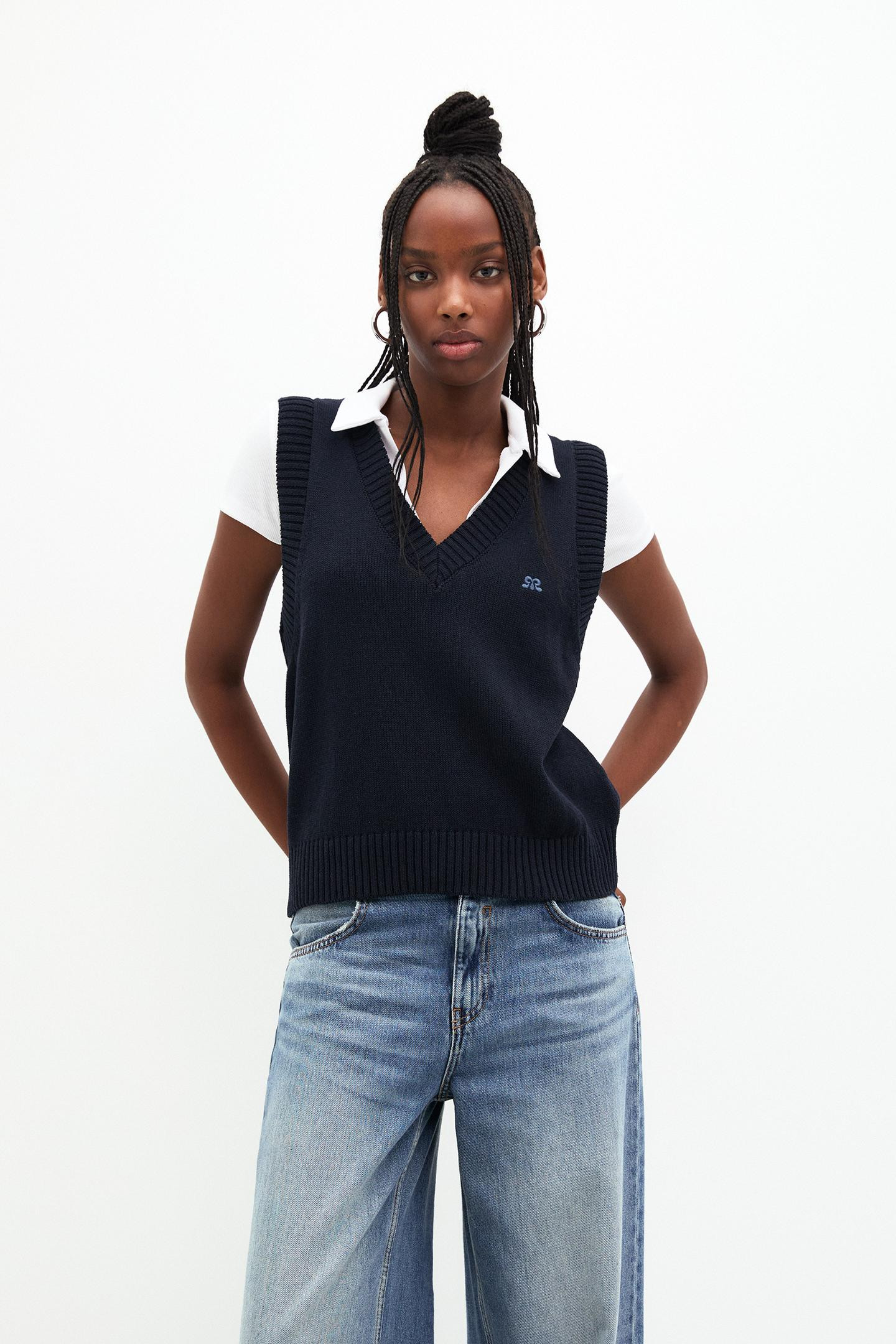 V-neck knit vest | PULL and BEAR UK