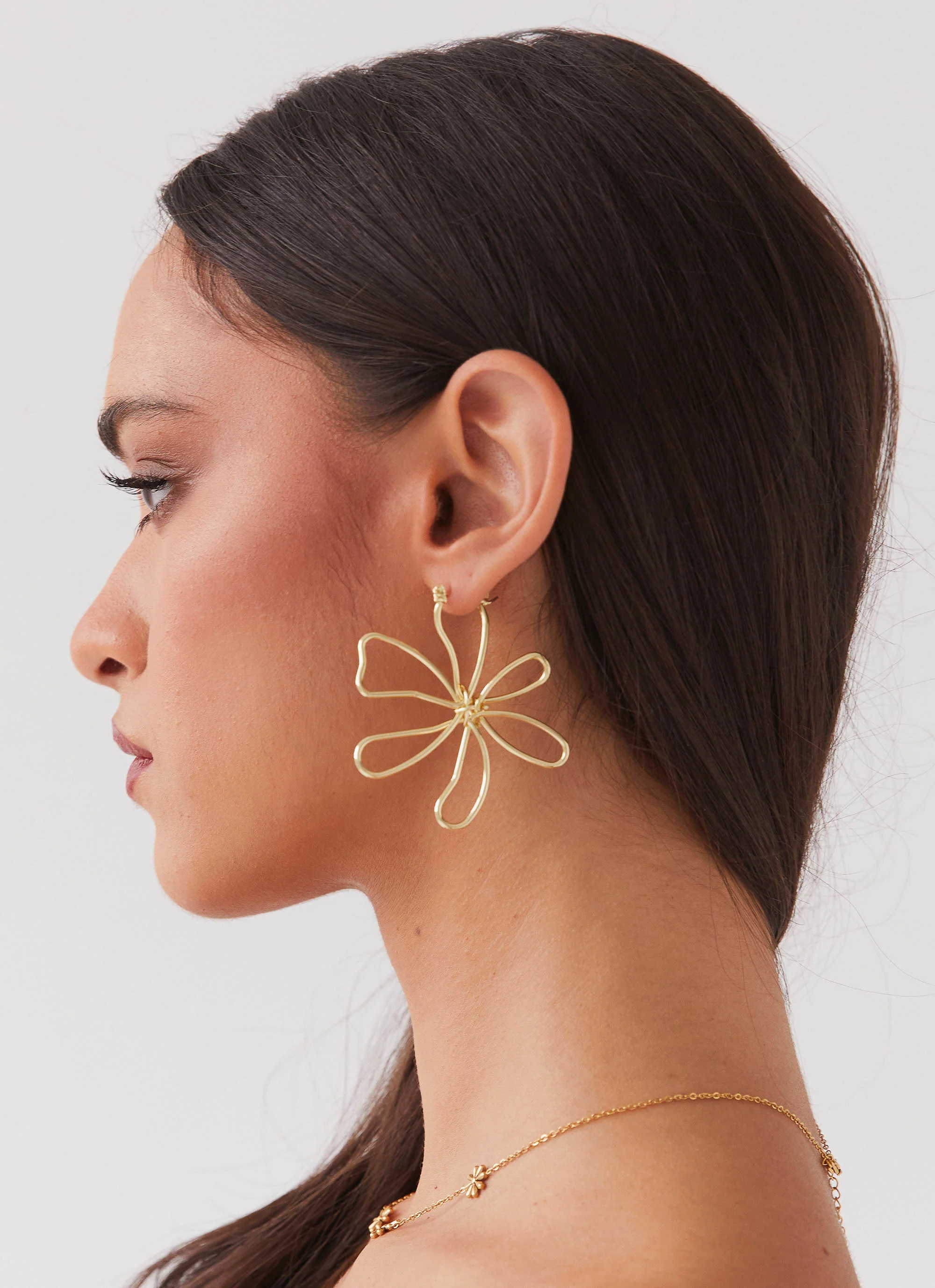 Glinda Flower Hoop Earrings - Gold | Peppermayo (Global)