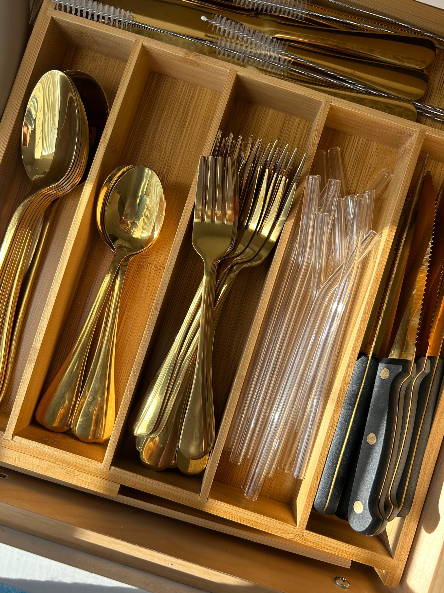 gold utensils set 🤍☁️✨

#LTKFamily #LTKHome #LTKGiftGuide