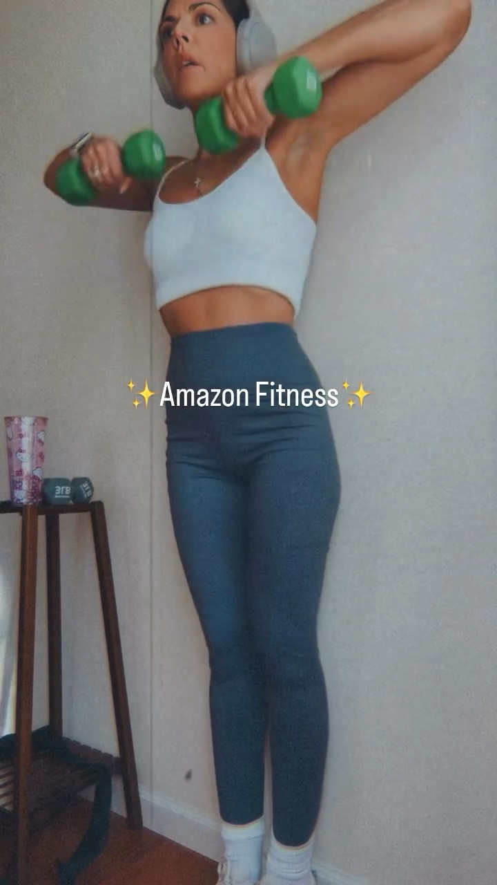 #fitmom #momover40 #amazon links in bio to shop xo B

#LTKFindsUnder50 #LTKOver40 #LTKActive