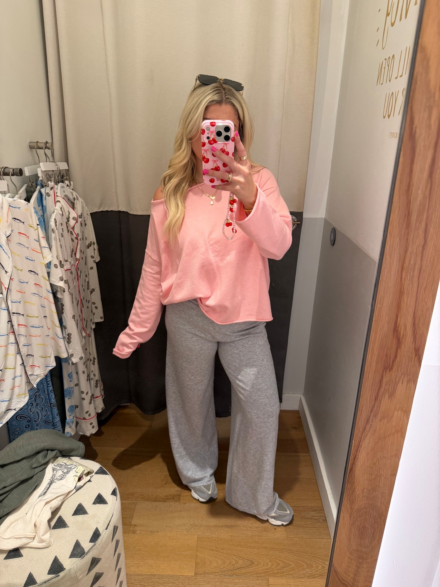 @Aerie outfit on sale! 
Love the sweatpants 70% off! 
Size small
New balance tts

#LTKSaleAlert #LTKootd