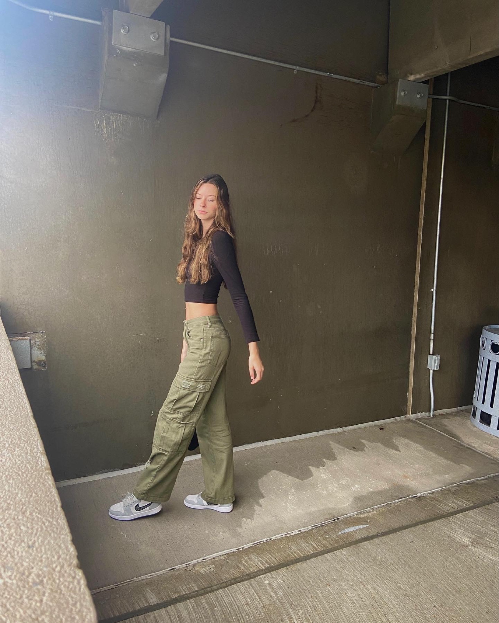 Fall outfit inspo, cargo pants, green cargo jeans, jordan 1 outfits, long sleeve outfits, fall aesthetic, streetwear, casual style outfits 

#LTKsalealert #LTKSeasonal #LTKstyletip