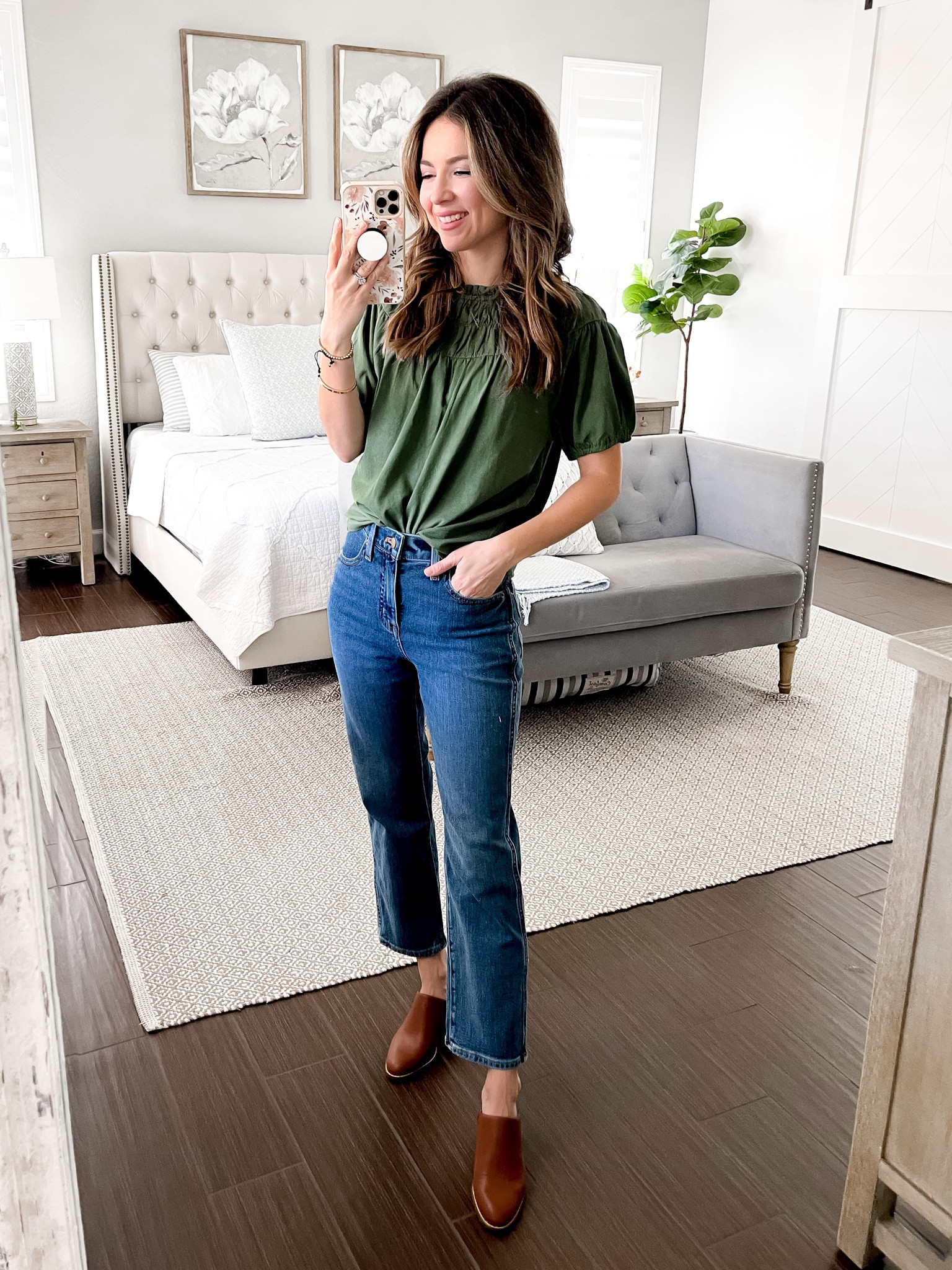 Top xxs 
Jeans 24p
Mules 5 

#LTKstyletip #LTKunder100 #LTKSeasonal