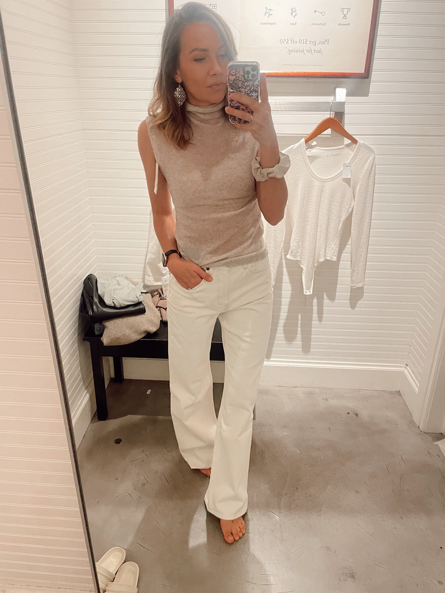 In love with this perfectly styled transitional Fall outfit from Abercrombie and Fitch. The top is only available in gray online so hurry before it’s gone! So comfy and cute. For those of us who still wear white after Labor Day or don’t, these pants work! They’re cream, not white, so there ya go. 😉 

#LTKstyletip #LTKSale #LTKunder100