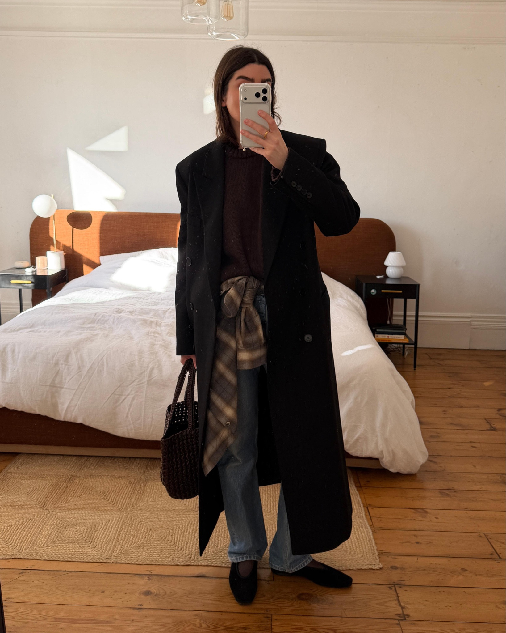 Frankie Shop tailored coat, Gap brown jumper, COOR plaid flannel shirt, vintage Levi’s, Le Monde Beryl loafers and The Row secondhand bag

#LTKspring #LTKstyletip