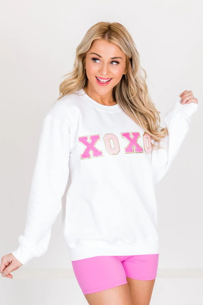 XOXO White Chenille Patch Graphic Sweatshirt | Pink Lily