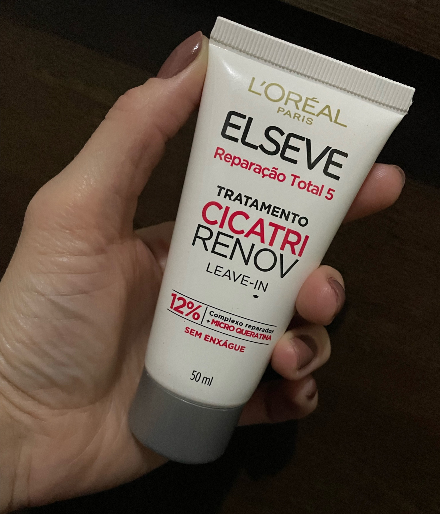 Além de tratar os fios instantaneamente sem pesar, possui 10 benefícios para uma plástica capilar. Recomendado para todos os tipos de cabelo, renovando e protegendo. Pode ser usado com o cabelo seco ou molhado, antes ou depois do secador.  #cabelossemfrizz  #cabelos

#LTKbrasil