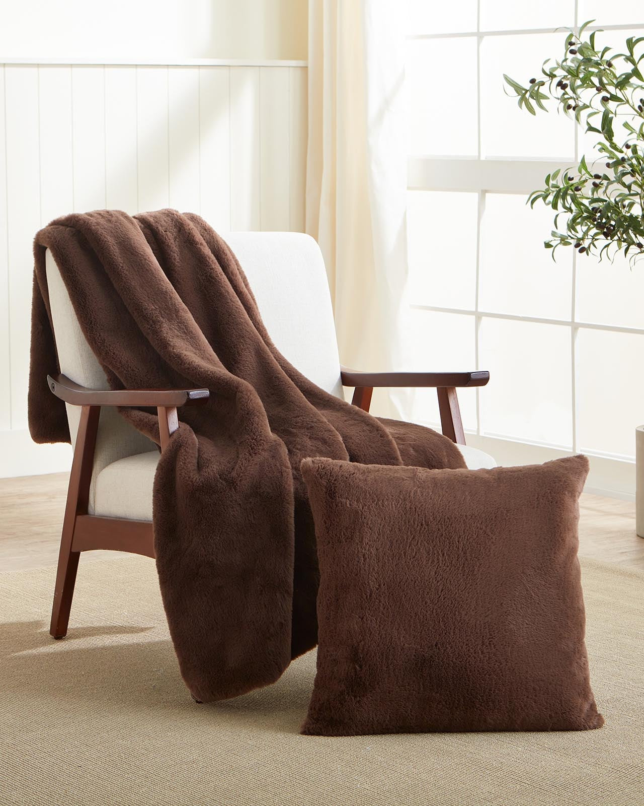 Riley Faux Fur Throw Blanket | Splendid