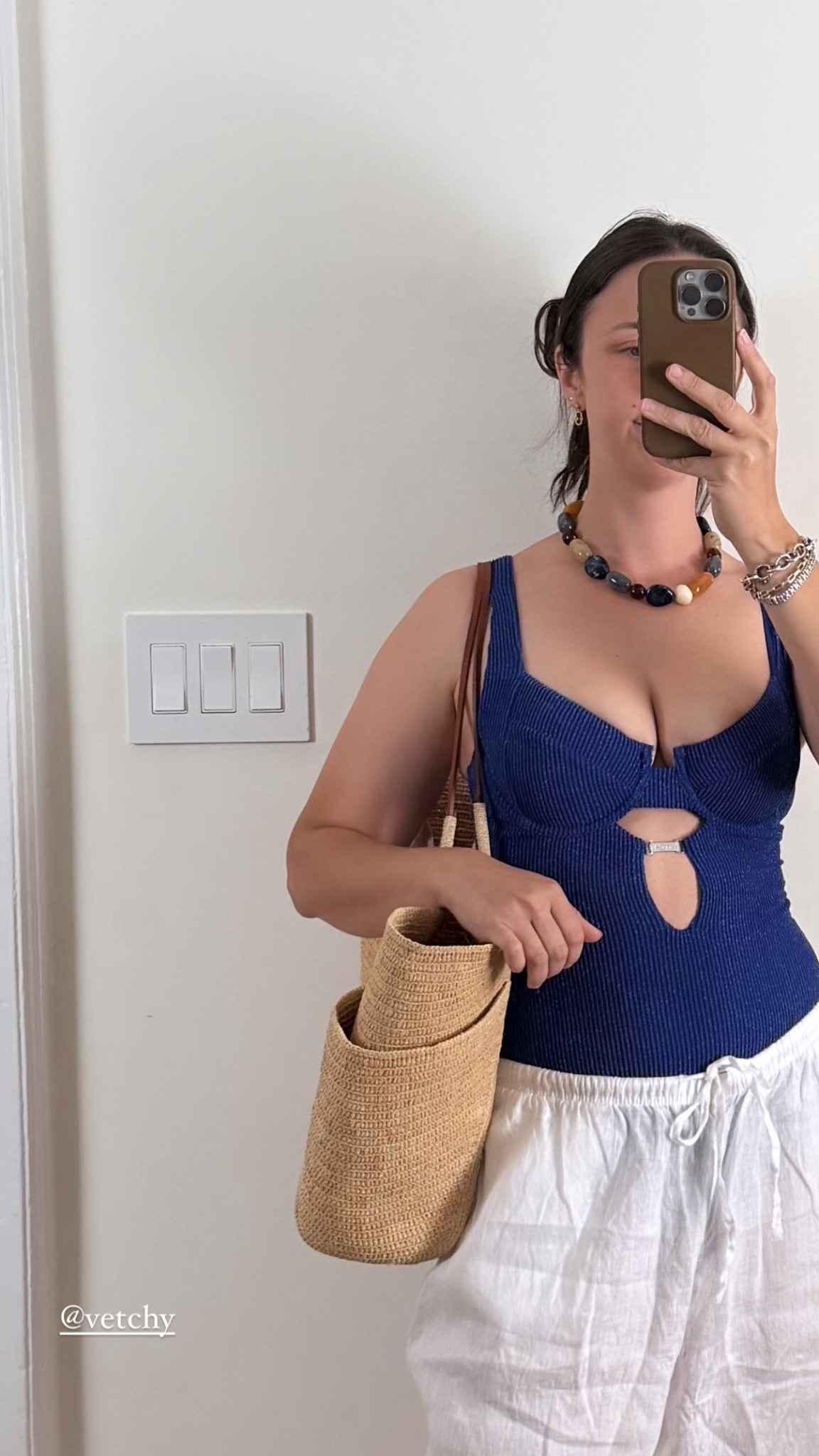 Wearing a size Medium, fit is perfect! Finally replacing all the suits I stretched out during pregnancy 🫠 This one piece is supportive without screaming mom suit—and the gold bikini? Softest lining ever. Both are from VETCHY and I’m genuinely impressed with the fit.

#MomStyle #Vetchy #SummerStyle #SwimwearTryOn #OnePieceSwimsuit #BikiniStyle #SimplyBySimone

#LTKSwim