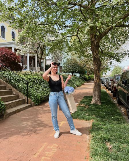 Just out here doing all the DC spring things while braless! I have loved the Bramis from @KlassyNetwork since I came across them in 2022. The built in padding and support makes their tops so easy to throw in the outfit rotation during warm weather. It’s a work from home dream to go braless at home and not have to change or sacrifice style to head out after work!

Sizes range from XXS-3XL (I’m wearing an XS for reference) and have built in removable padding (for cup sizes from A-GG+) to allow you to switch out with larger pads for better all around coverage. 

I’ve linked my favorite styles I’ve been wearing lately in my LTK shop including this Henley Tank Bramisuit.

#KlassyNetwork #KlassyNetworkPartner #Brami 

#LTKfindsunder50 #LTKfindsunder100 #LTKstyletip