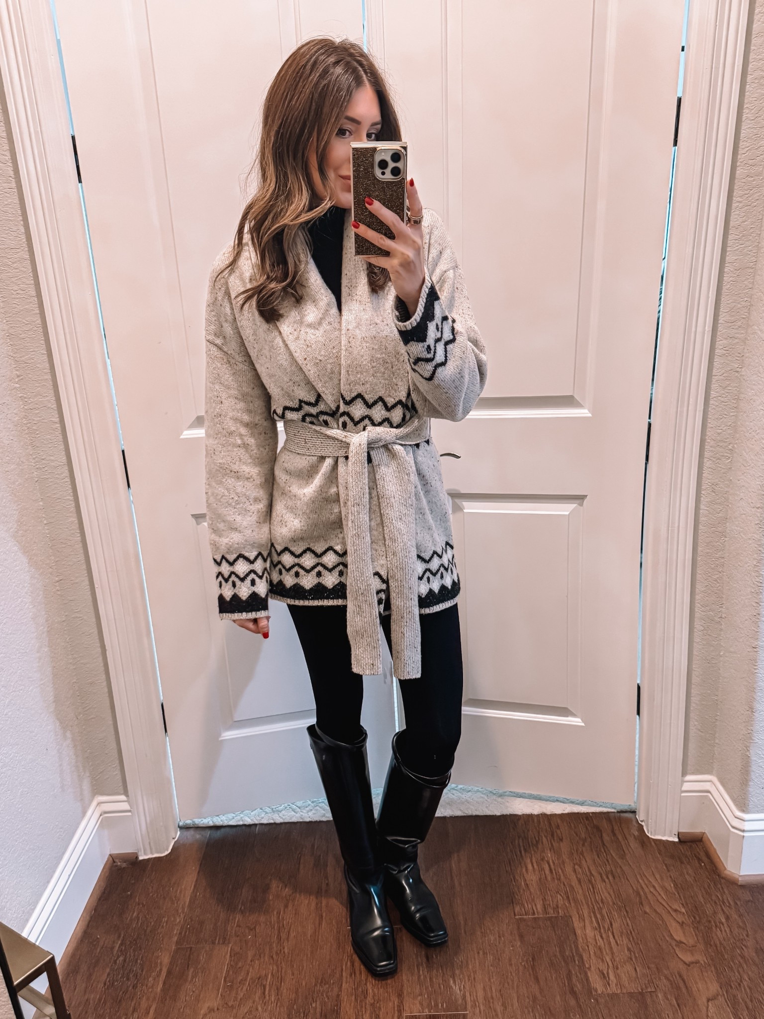 Medium in sweater, small in leggings 

#LTKootd