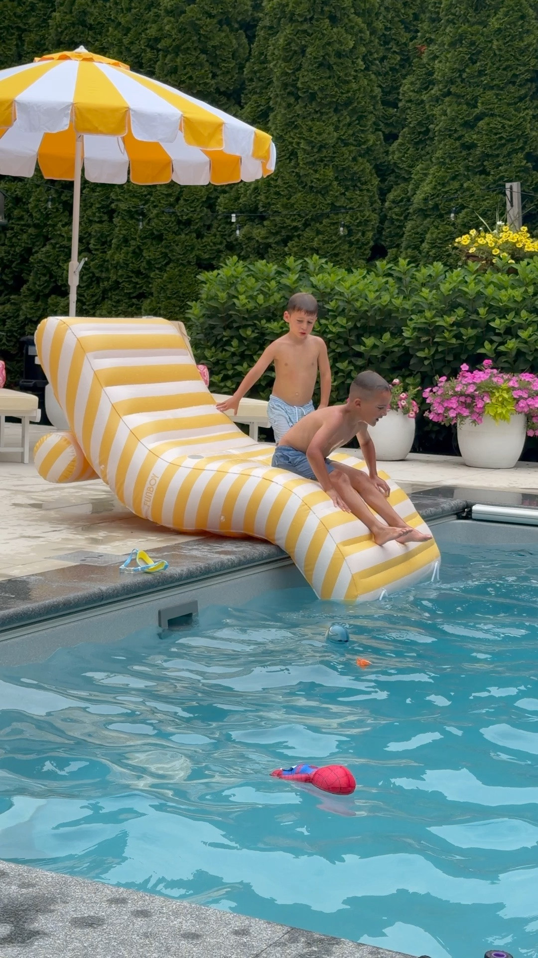 This is perfect for the pool. It’s a pool raft but can also be used as a water slide! The kids are obsessed with this from @FUNBOY

#LTKHome #LTKSwim #LTKKids